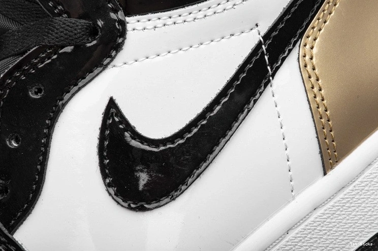 Patent Toe Gold Retro High NRG 1 861428-007 Jordan  0314